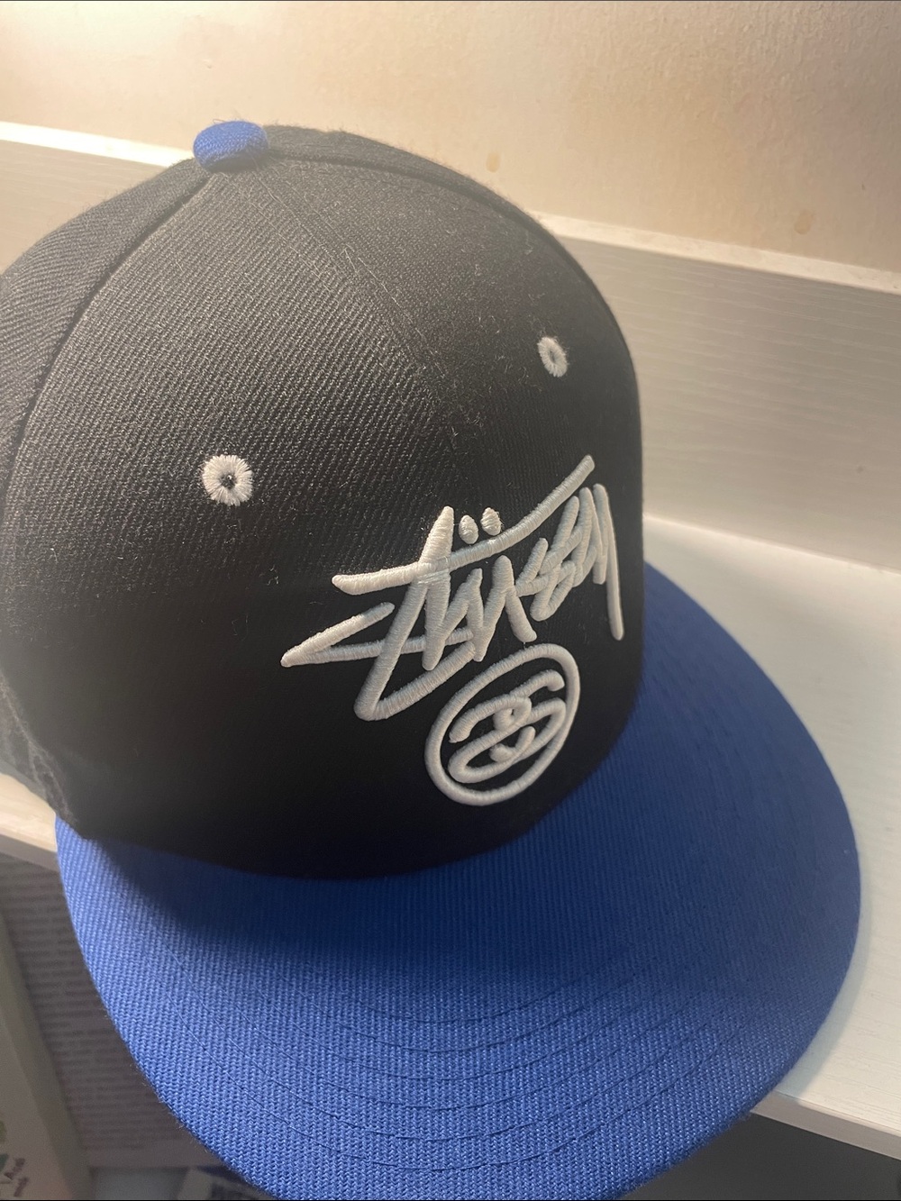 Stussy Black and Blue Flat Brim Snapback Hat - Picture 2 of 3